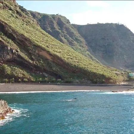 With Beautiful Ocean Views 아파트