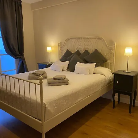 Apartment With Beautiful Ocean Views *